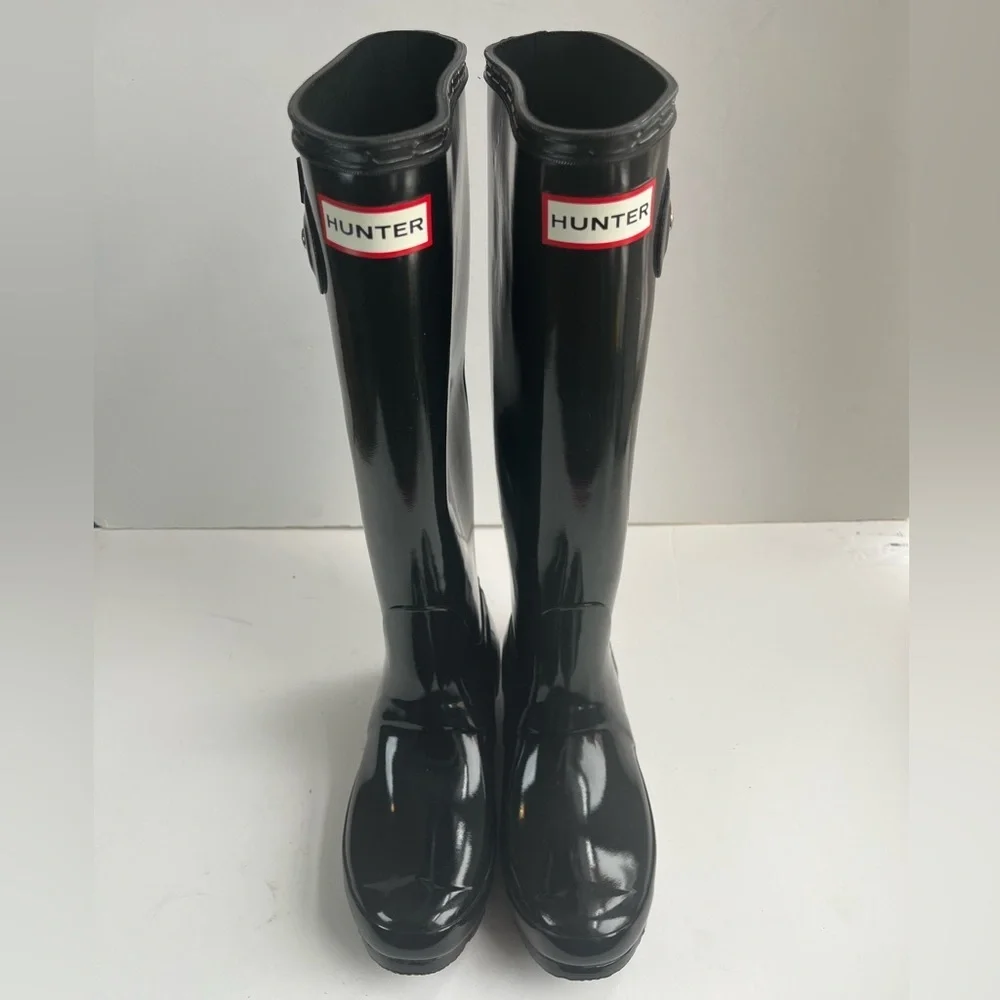 Hunter Women's Original Tall black Gloss Rain Boots size 5